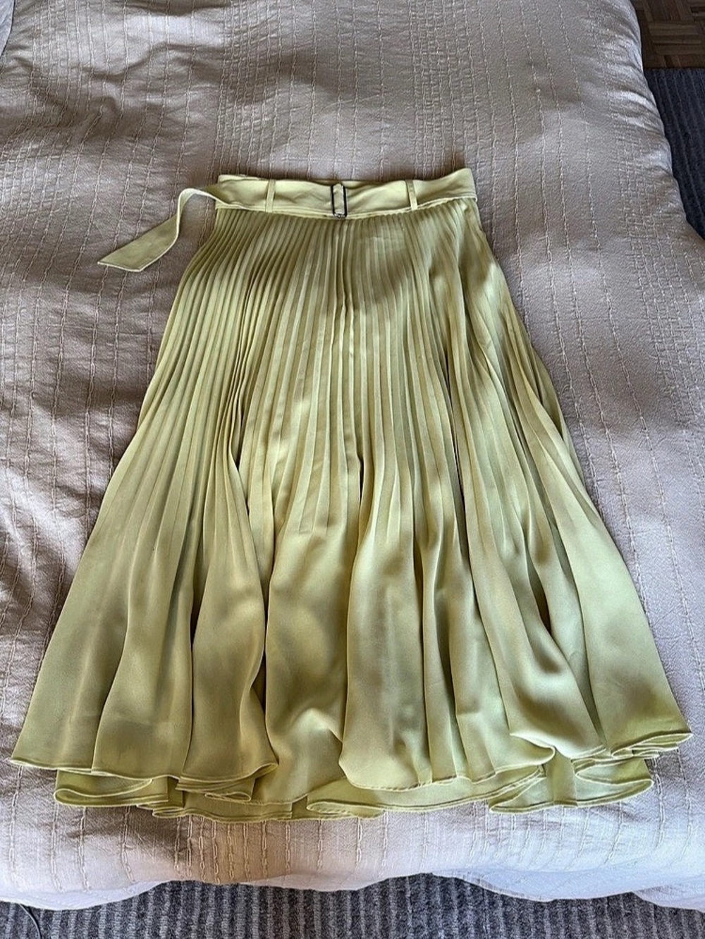 Club Monaco Pleated Midi Skirt in Yellow
